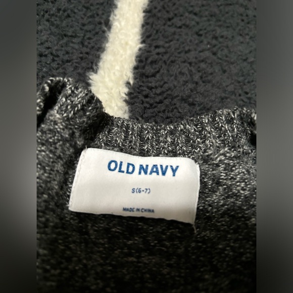 Knitted Sweater. Boy’s Small 6/7 - Picture 3 of 5